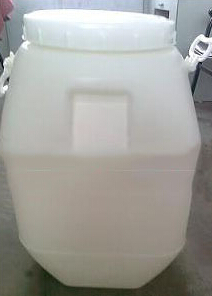 出口包裝（zhuāng）50升塑料桶